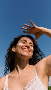 How much sunscreen to apply
