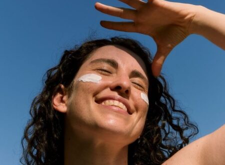 How much sunscreen to apply